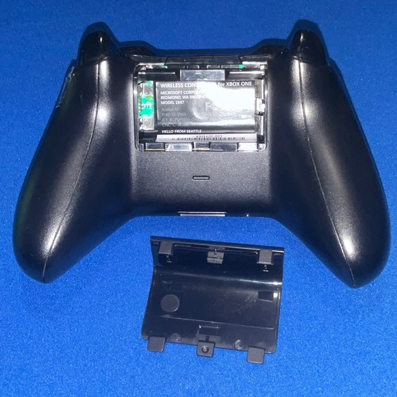 Xbox One Wireless Controller - Picture 9 of 10